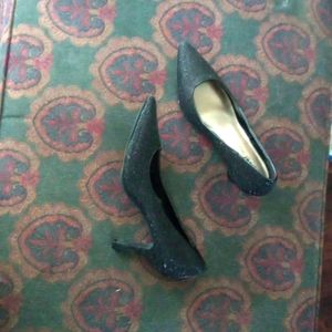 Fioni sz 8.5 heels